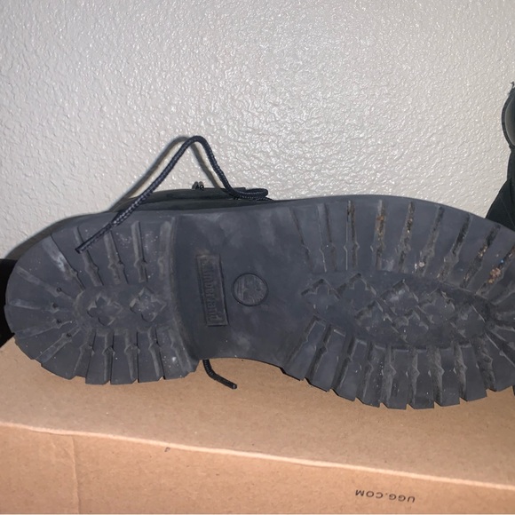 Kids Size Black Timberland Boots - Picture 2 of 2